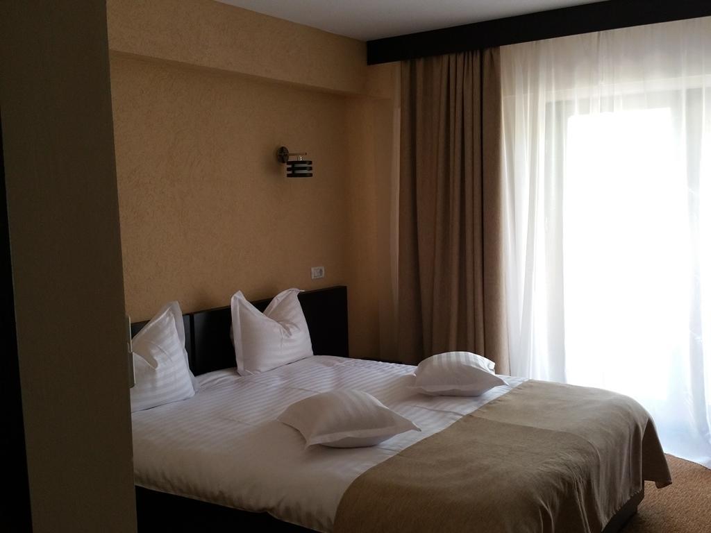 Pensiunea Berna Bacău Kamer foto